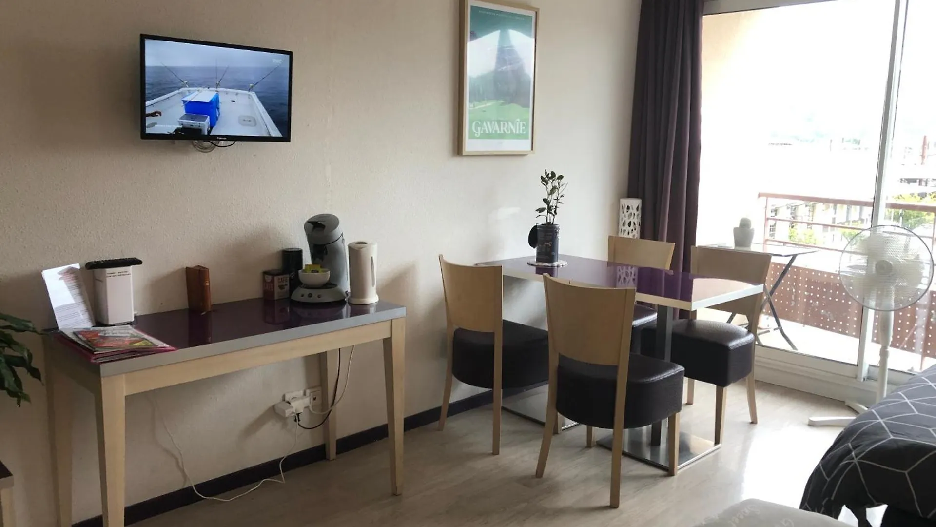 Family Saint Vincent 4 Pers Gare Lourdes Wifi Apartment France